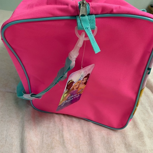 🆕  Kids Duffel Bag - Disney Princess - Picture 4 of 7
